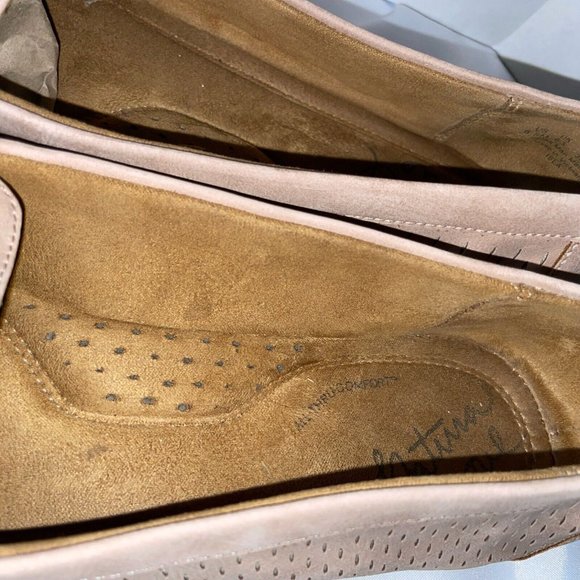 Natural Soul by Naturalizer 8.5 Pink Loafer Laser Cut Perforated Comfort Slip-On - Picture 3 of 5